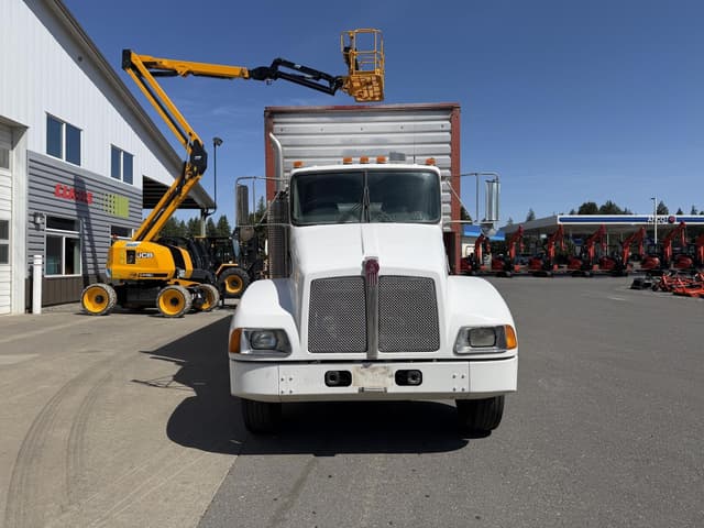 Image of Kenworth T300 equipment image 2