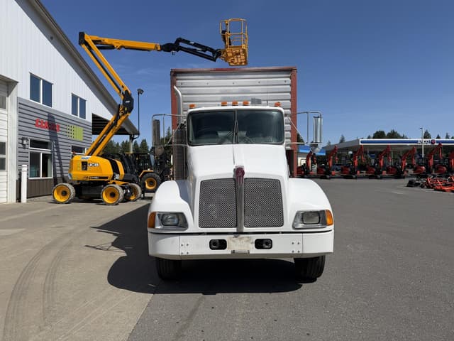 Image of Kenworth T300 equipment image 2
