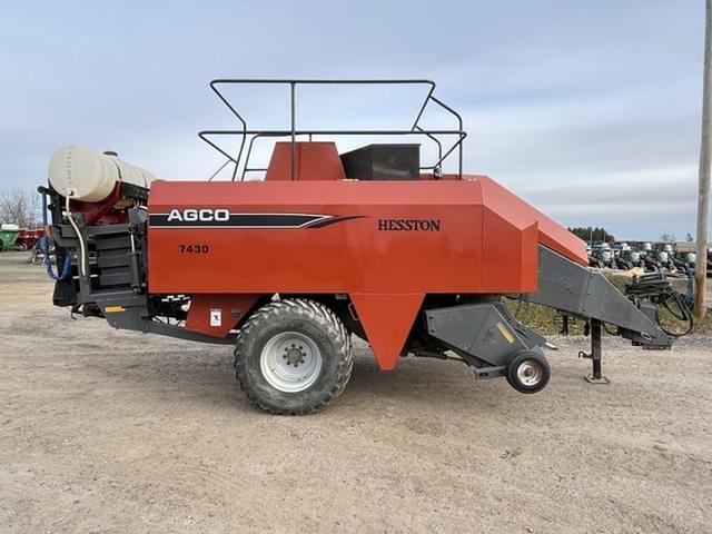 Image of AGCO 7430 equipment image 2