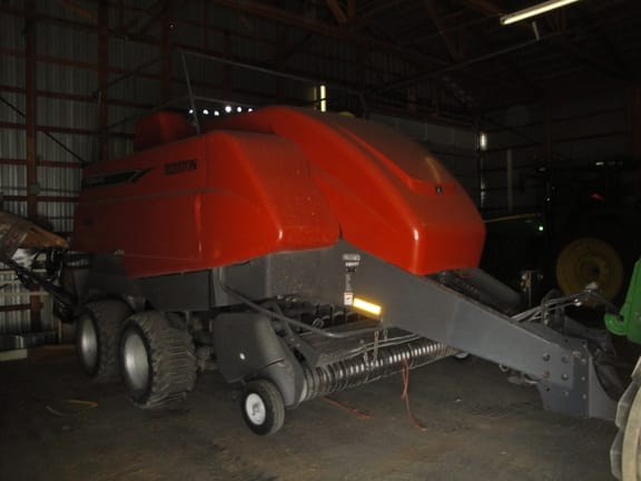 2007 Hesston 7444 Equipment Image0
