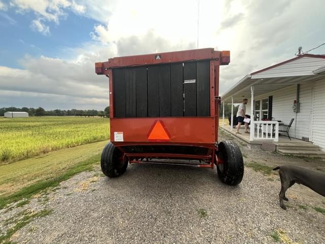 Image of AGCO Hesston 5456A equipment image 3