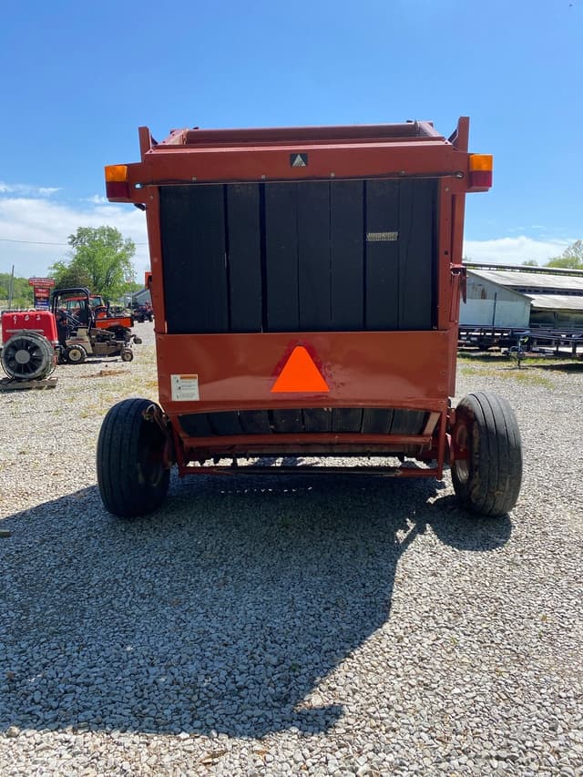 Image of AGCO Hesston 5456A equipment image 3