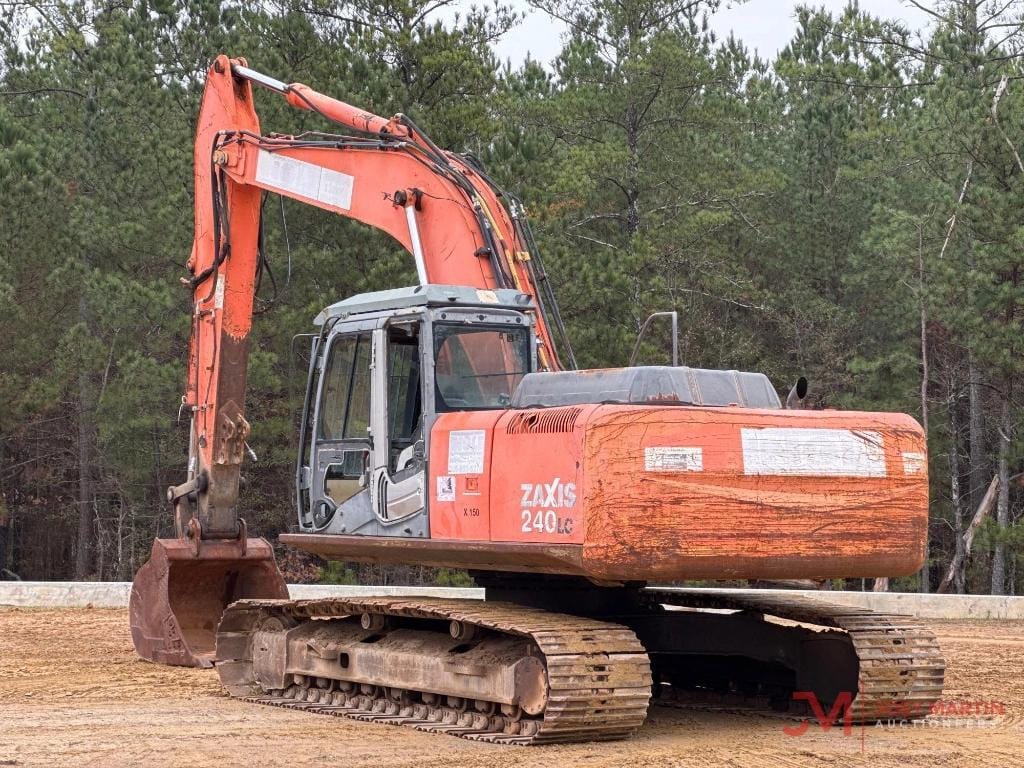 2007 Hitachi ZX24CLC-3 Equipment Image0