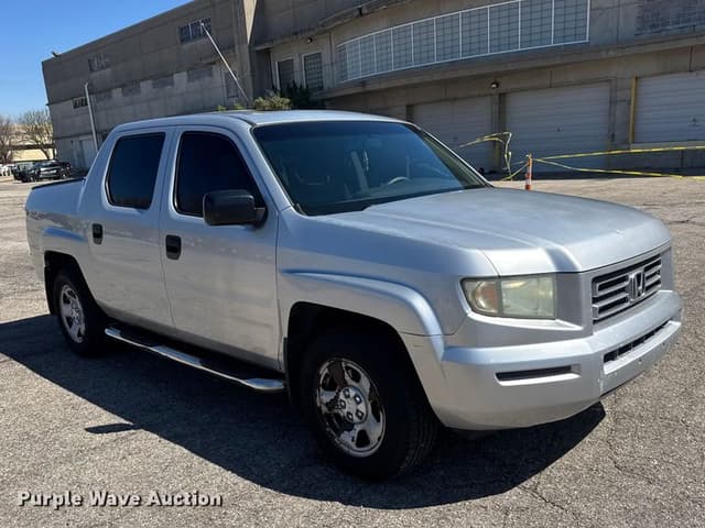 Image of Honda Ridgeline equipment image 2