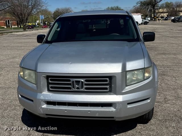 Image of Honda Ridgeline equipment image 1