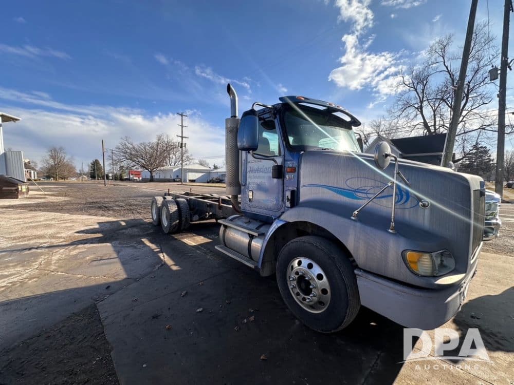 Image of International 9200i Primary image