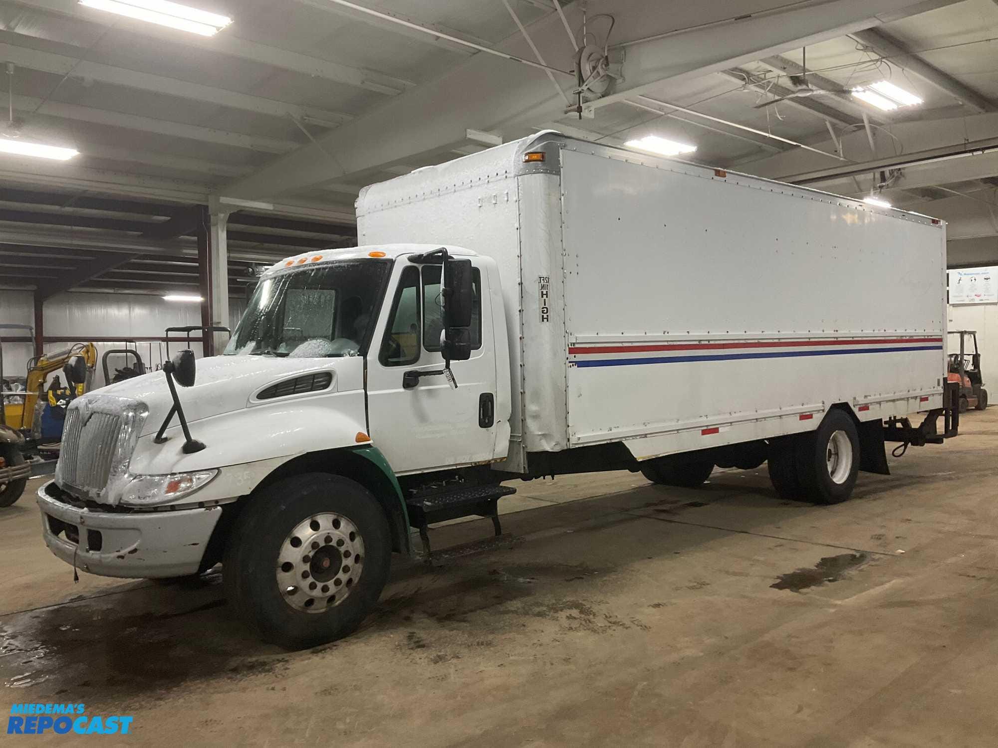 Main image International 4300