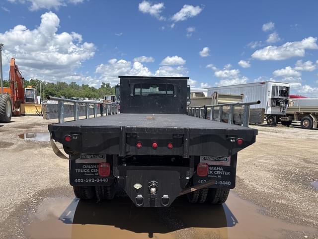 Image of International 4300 equipment image 3