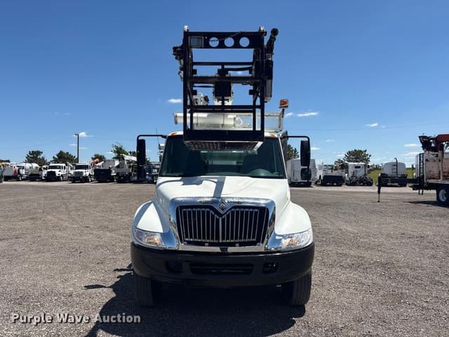 Image of International 4300 SBA equipment image 1