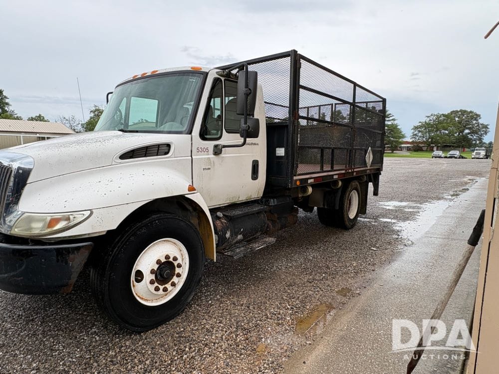 2007 International 4300 Equipment Image0