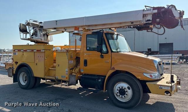 Image of International 4300 equipment image 3