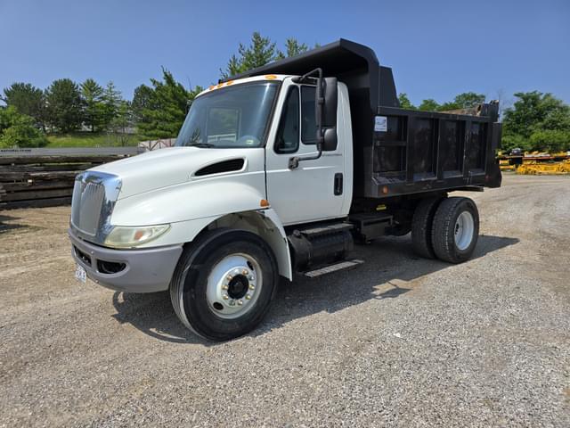 Image of International 4300 equipment image 3