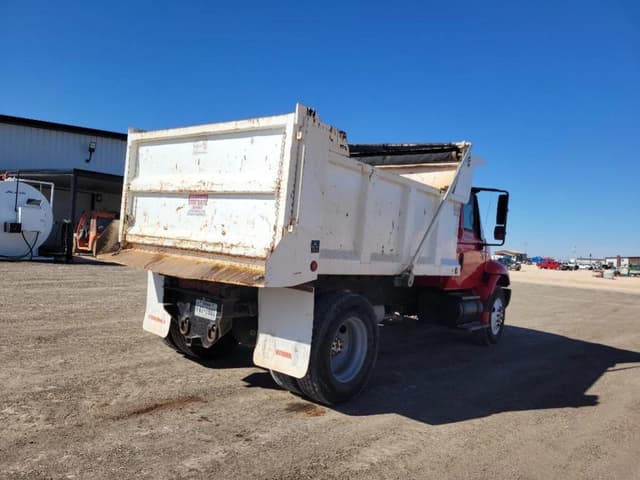 Image of International 4300 DT466 equipment image 4