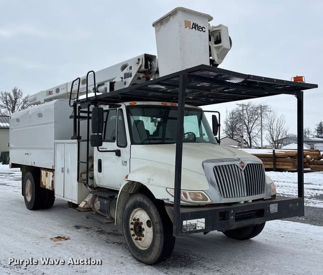 Image of International 4300 equipment image 2