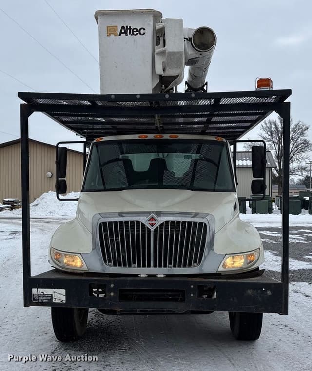 Image of International 4300 equipment image 1