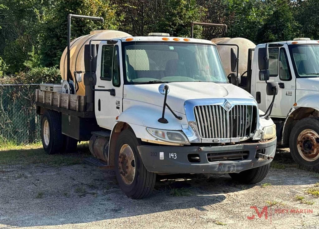 2007 International 4300 Equipment Image0