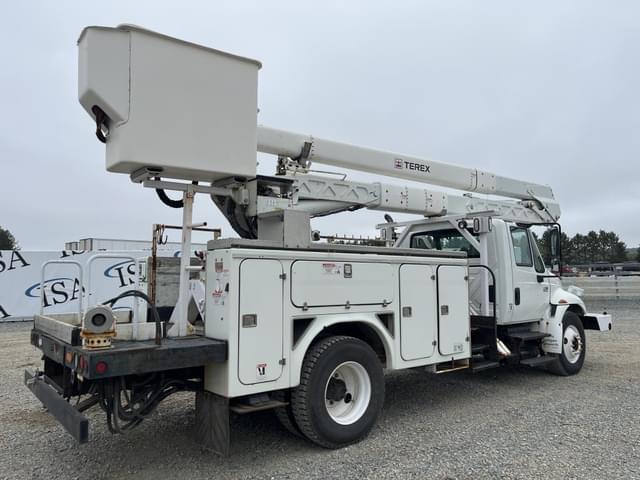 Image of International 4300 equipment image 4