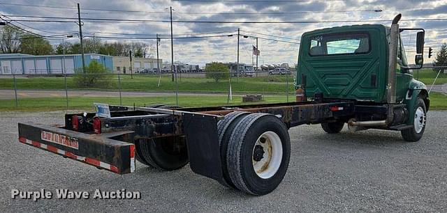 Image of International 4300 SBA equipment image 4