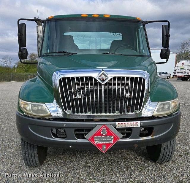 Image of International 4300 SBA equipment image 1