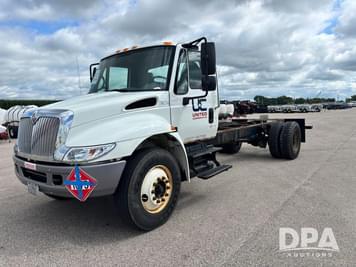 Main image International 4300