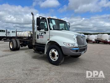 Main image International 4300