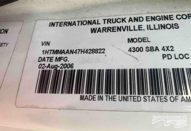 Image of International 4300 equipment image 1