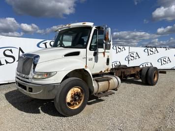 Main image International 4400