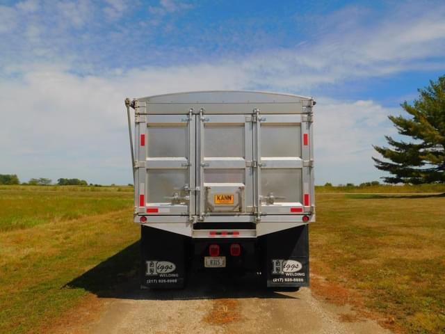 Image of International 4400 equipment image 2