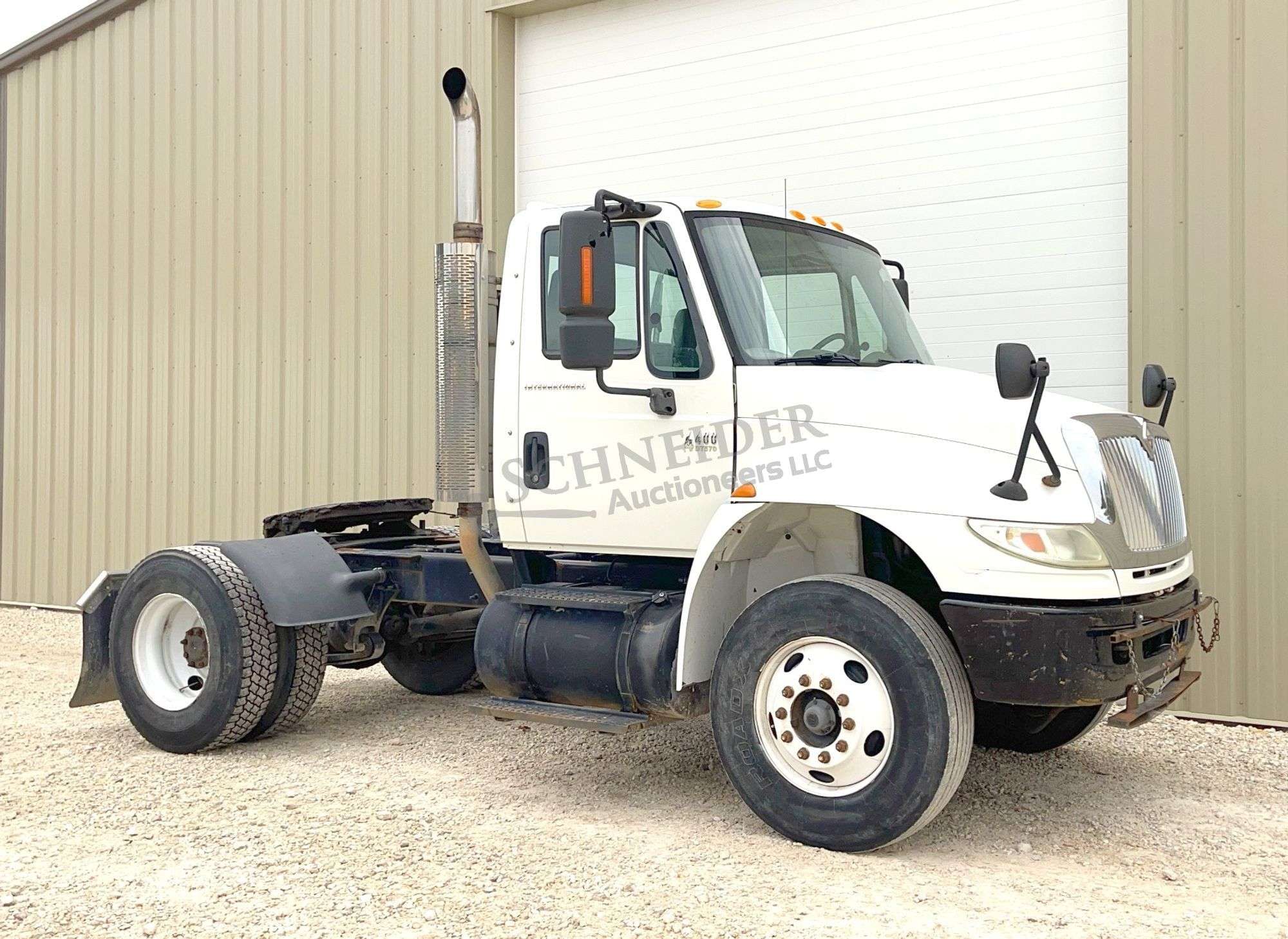 2007 International 4400 Equipment Image0