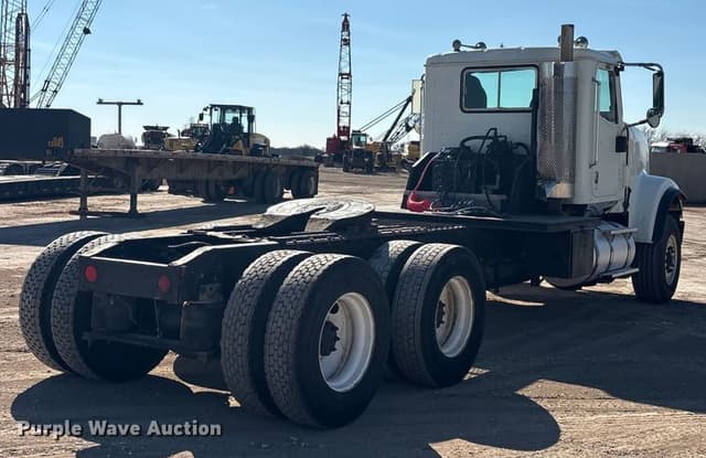 Image of International 5900i equipment image 4