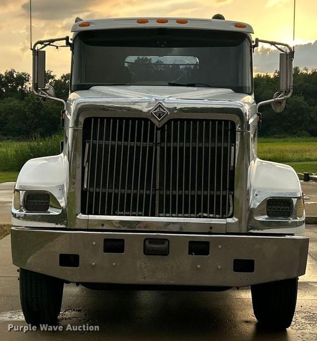 Image of International 5900i equipment image 1