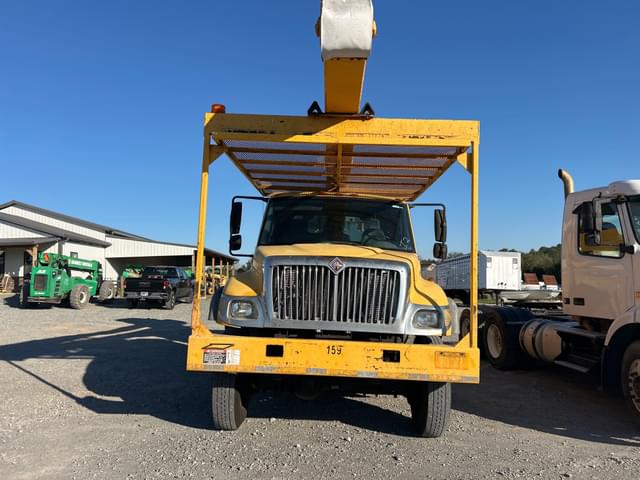 Image of International 7300 equipment image 2