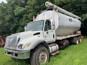 2007 International 7400 Image