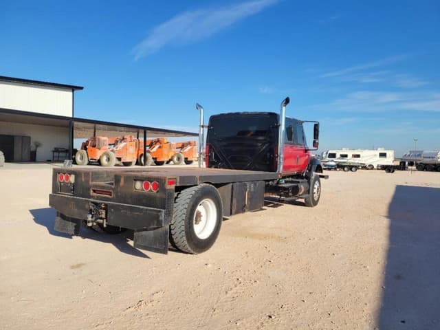 Image of International 7400 equipment image 4