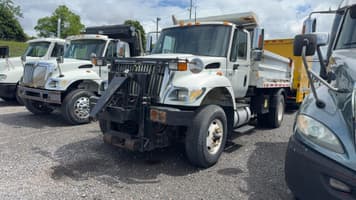 Main image International 7400