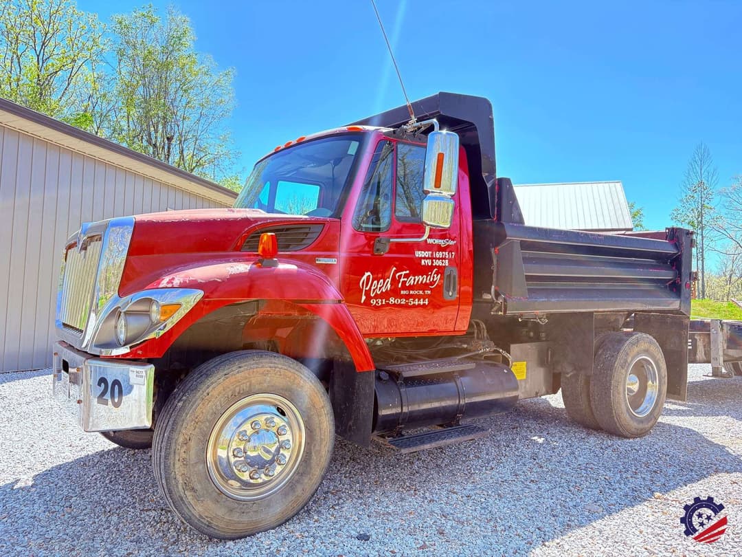 Image of International 7400 SFA Primary image