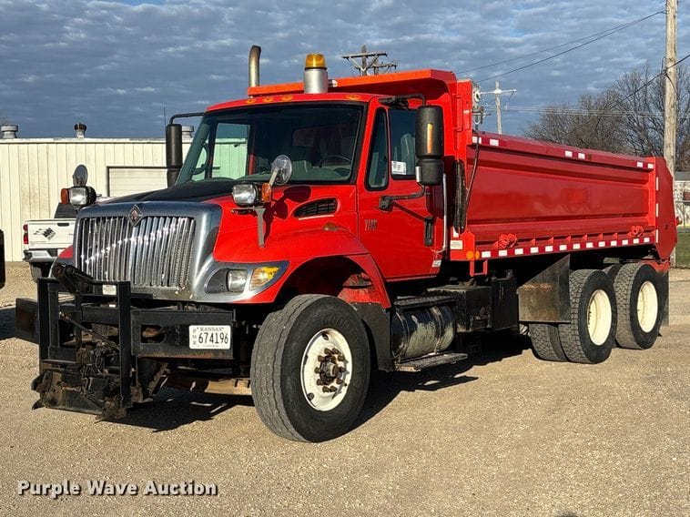 2007 International 7500 Equipment Image0