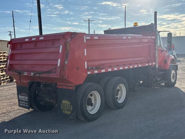 Image of International 7500 equipment image 4