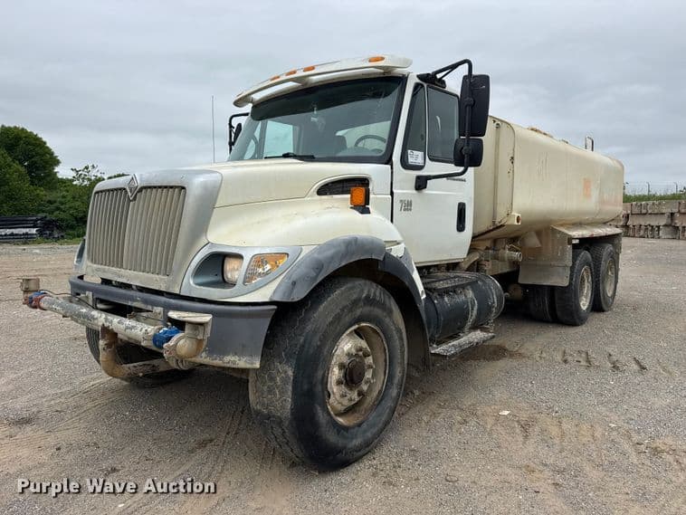 Image of International 7500 Primary image