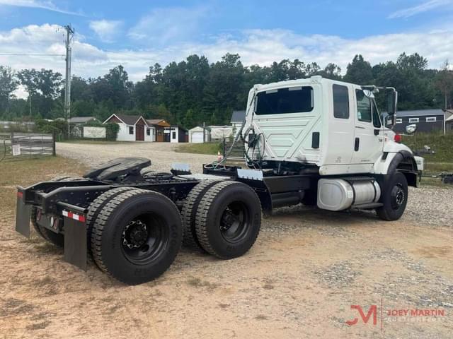 Image of International 7600 equipment image 3