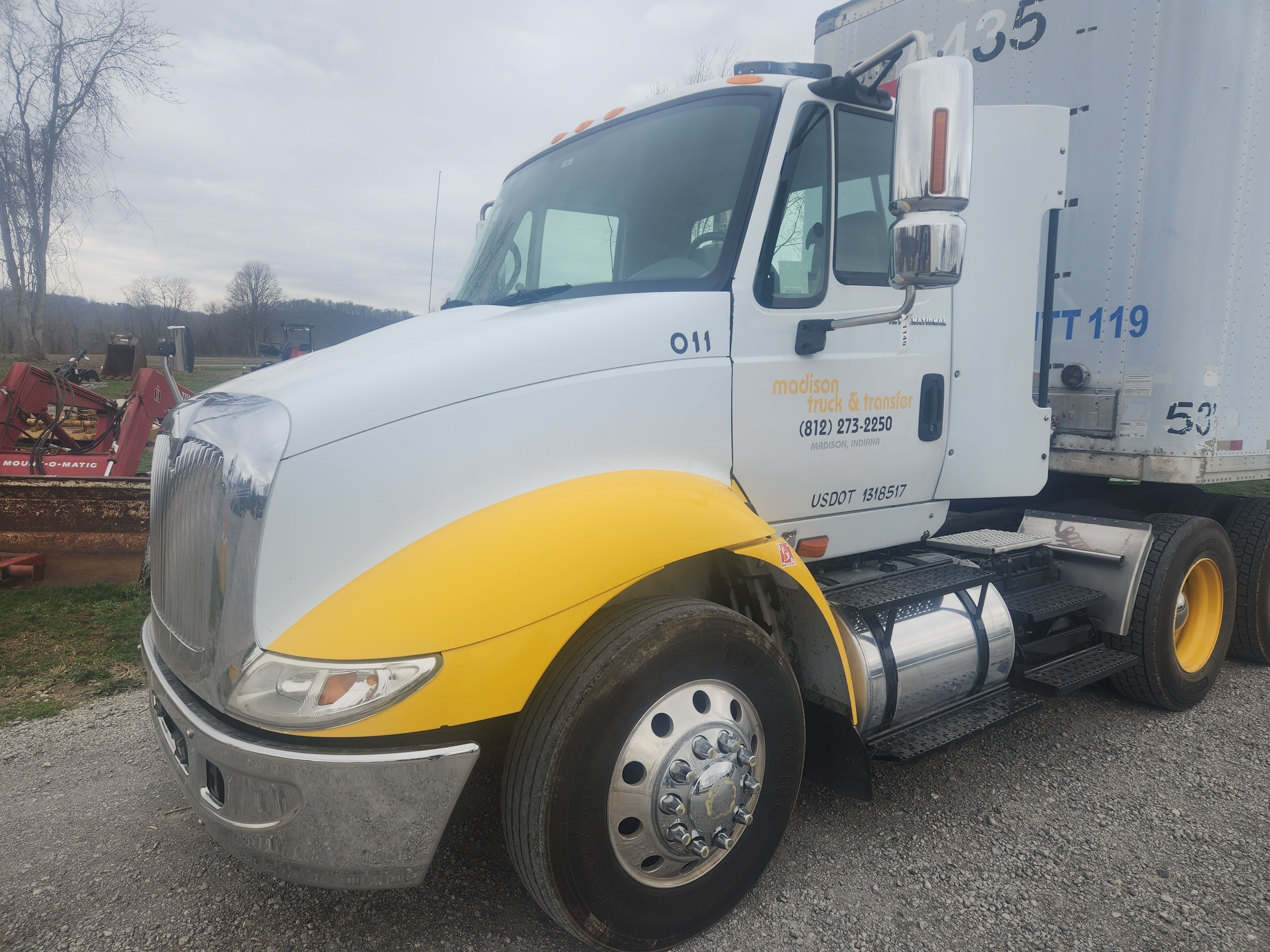 2007 International 8600 Equipment Image0