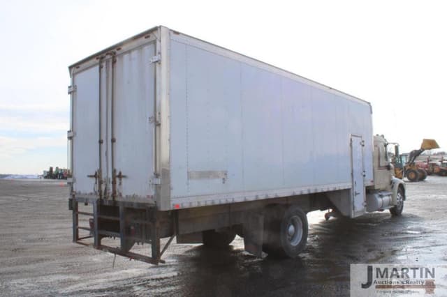 Image of International 9200i equipment image 3