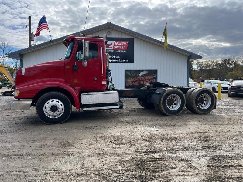 2007 International 9200i Equipment Image0