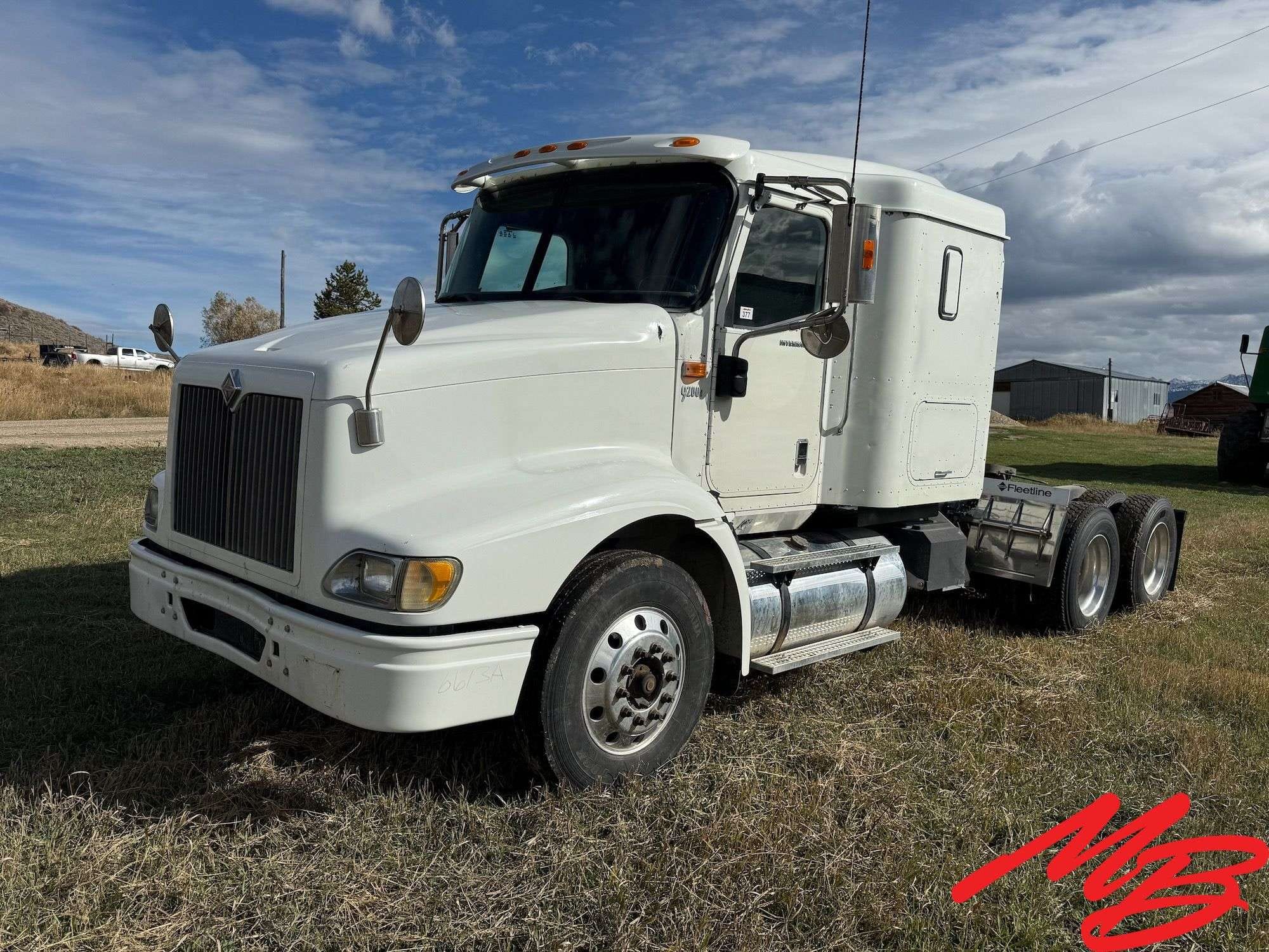 2007 International 9200i Equipment Image0