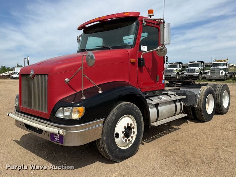 2007 International 9200i Equipment Image0
