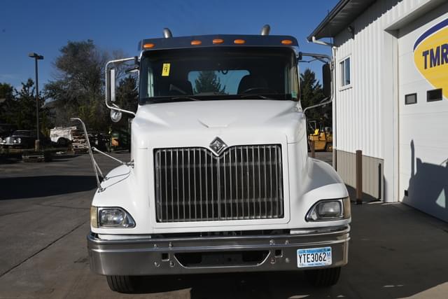 Image of International 9200i equipment image 4