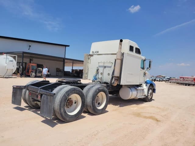 Image of International 9200i equipment image 4