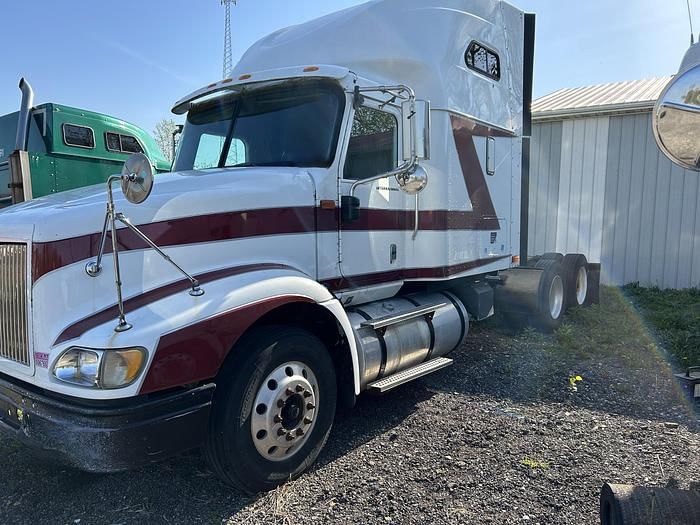 2007 International 9400 Equipment Image0