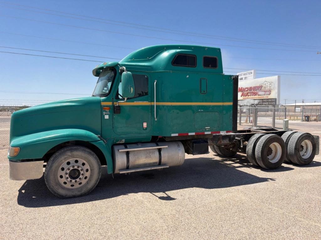 2007 International 9400i Equipment Image0