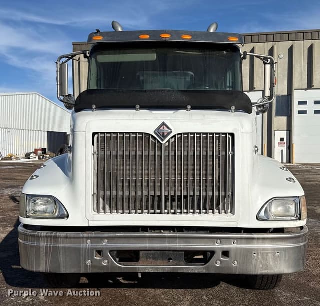 Image of International 9400i equipment image 1